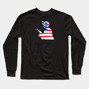 US Soldier holding a little bird USA Flag Long Sleeve T-Shirt